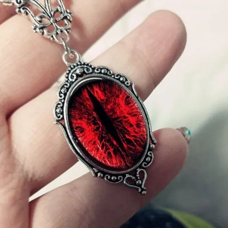 Gothic Blood Cat's Eye Charm Necklace with Vampire Relief Vintage Choke